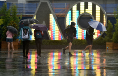 澳网首日遭大雨侵袭 外场比赛取消王蔷彭帅比赛被迫推迟