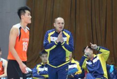 他是男排首位欧洲外教，曾说中国排球潜能超日韩，娘飘阻碍进步